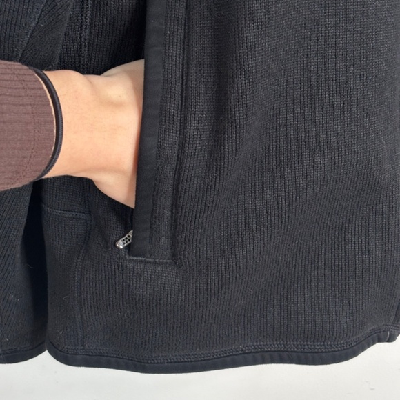 Patagonia Black Lightweight Jacket - Picture 3 of 9